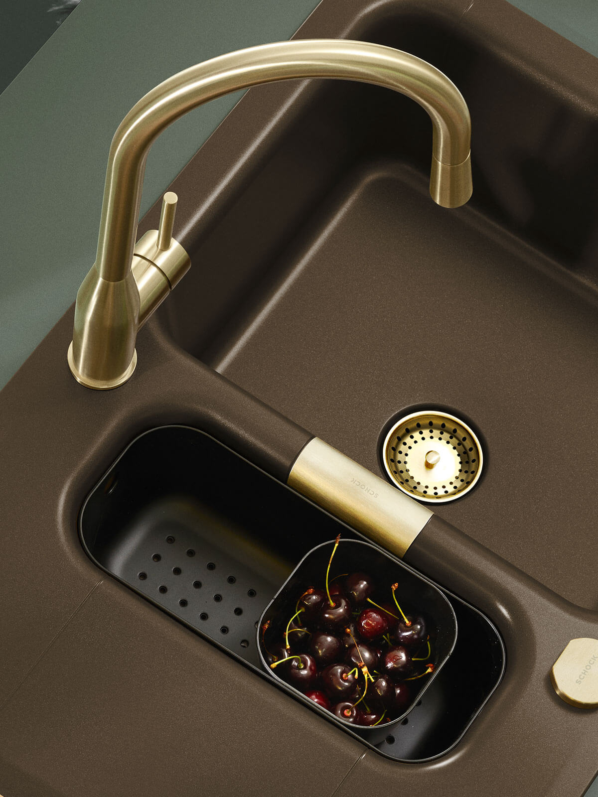 taps in champagne gold